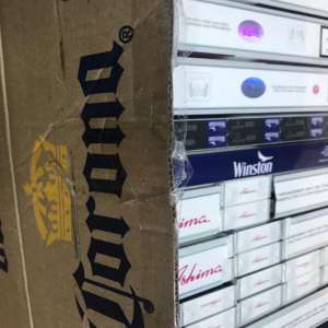 Țigări ascunse în cutii de bere și detergenți, confiscate în PTF Halmeu