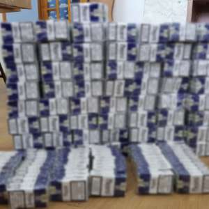 Peste 34.000 de pachete cu ţigări,  ascunse în pereții dubli ai unei autoutilitare,  descoperite de polițiștii de frontieră