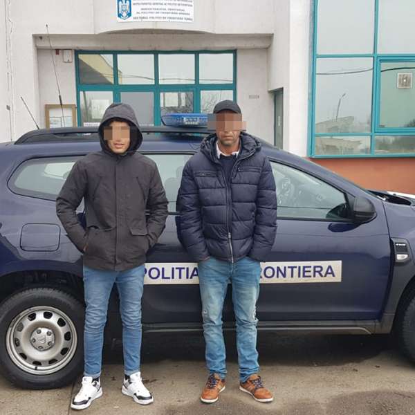 Doi cetățeni străini, depistaţi la frontiera de vest