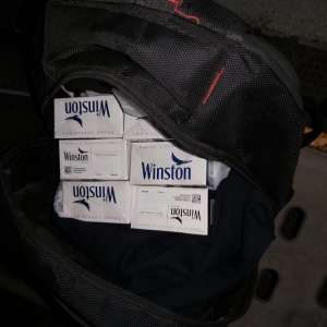 Ţigări de contrabandă ascunse în lada de scule, depistate la P.T.F. Stânca