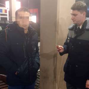 Cetățean iranian, cu document de călătorie portughez fals, depistat la P.T.F. Giurgiu