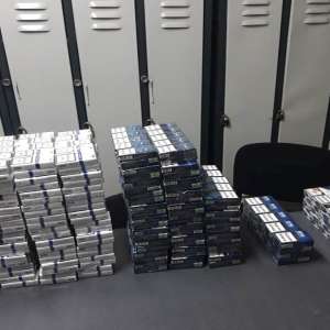 Țigări în valoare de 9.000 lei, confiscate de polițiștii de frontieră