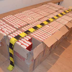 Ţigări în valoare de aproximativ 93.000 lei, confiscate la frontiera cu Ucraina