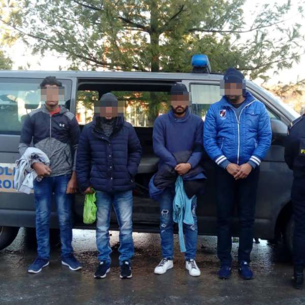 Tineri din Sri Lanka, depistaţi de poliţiştii de frontieră de la Sânnicolau Mare