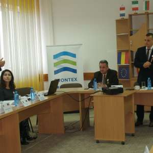 Simpozion pentru sărbătorirea Centenarului Marii Uniri, la Școala de Perfecționare a Pregătirii Personalului Poliției de Frontieră Drobeta Turnu Severin 