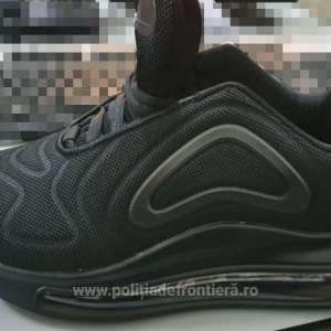 Approximately 30.000 items likely to be counterfeit, captured by border guards in January