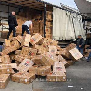 Approximately 30.000 items likely to be counterfeit, captured by border guards in January