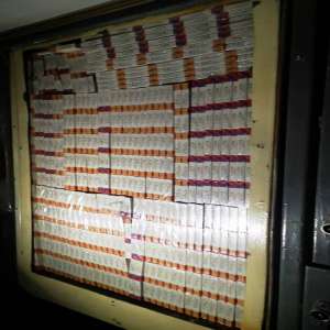 Peste 20.000 de pachete de ţigări de contrabandă ascunse într-un tren internaţional