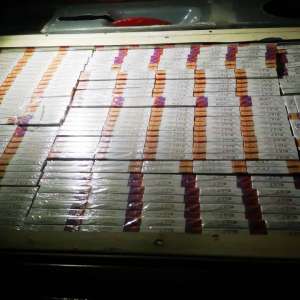 Peste 20.000 de pachete de ţigări de contrabandă ascunse într-un tren internaţional