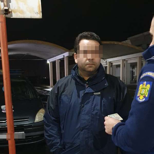 Cetățean iranian, depistat la P.T.F. Giurgiu cu document de călătorie fals