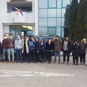 Optsprezece cetățeni din Siria, Iran și Irak, opriţi la frontiera cu Ungaria