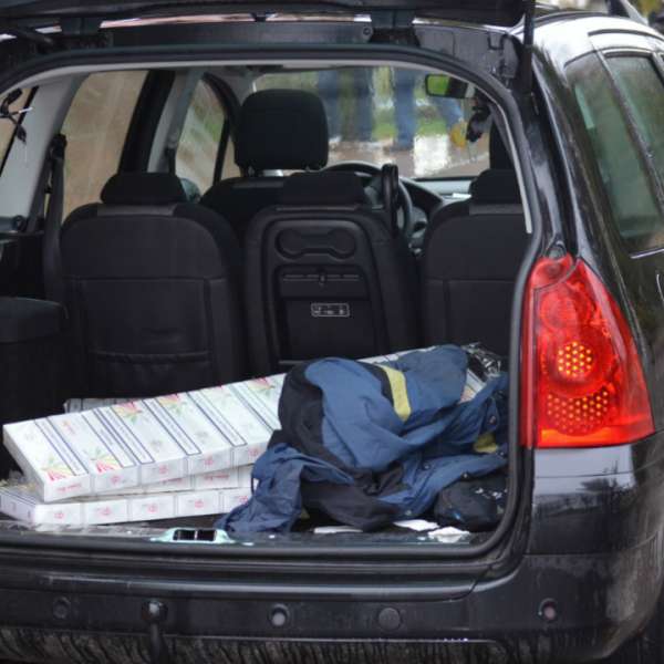 Țigări de contrabandă confiscate de polițiștii de frontieră severineni