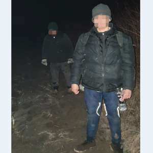 Șase cetățeni din Algeria, Siria și Maroc, depistaţi la frontiera de vest