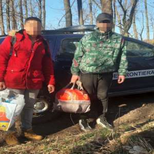 Șase cetățeni din Algeria, Siria și Maroc, depistaţi la frontiera de vest
