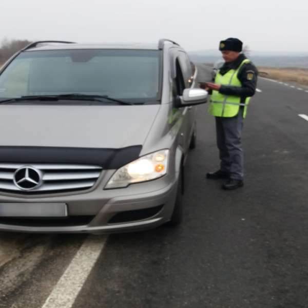 Un şofer şi trei infracţiuni