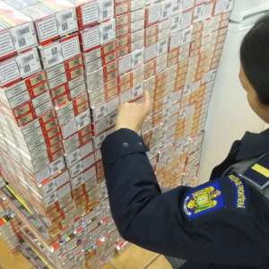 Peste  6.500 de pachete cu ţigari descoperite de poliţiştii de frontieră în P.T.F. Calafat