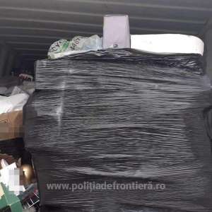 Containers loaded with waste, found in the port of Constanta Sud Agigea