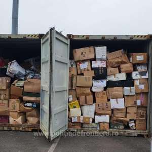 Containers loaded with waste, found in the port of Constanta Sud Agigea