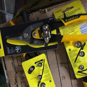 Bunuri susceptibile a fi contrafăcute, confiscate în Portul Constanţa Sud Agigea