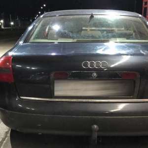 Documente false prezentate la control descoperite de poliţiştii de frontieră ieşeni