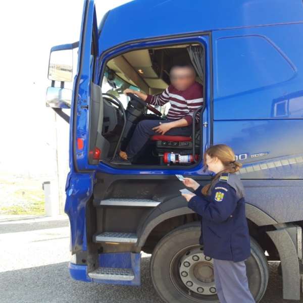 Documente false descoperite la controlul de frontieră