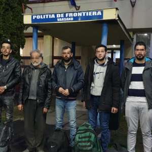Şase cetățeni străini, depistaţi la frontiera de vest