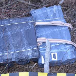 Cetățean român cercetat pentru contrabandă și peste 6.000 pachete cu țigări confiscate