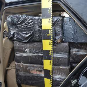 Peste 12.000 pachete cu țigări reținute la frontiera de nord