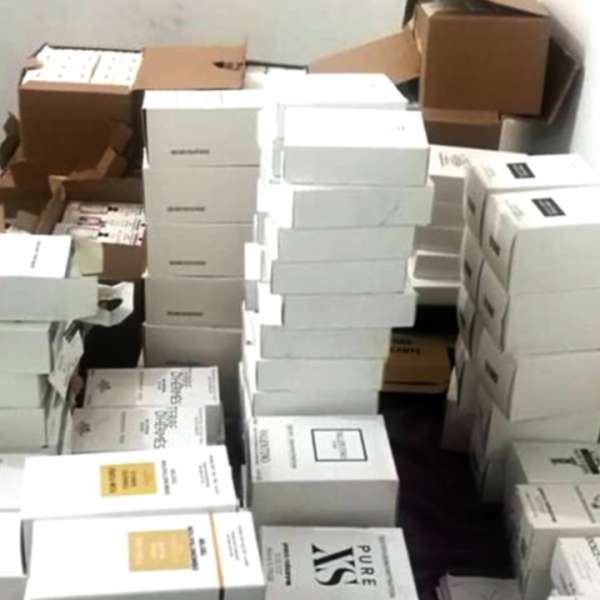 Bunuri în valoare de peste 200.000 de lei, susceptibile a fi contrafăcute, confiscate de polițiștii de frontieră din P.T.F. Giurgiu