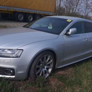 Autoturism căutat de autorităţile din Germania, depistat la P.T.F. Nădlac