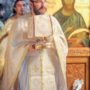 Țara chiar are nevoie de inimi la Hotar - Interviu cu părintele Constantin Valer Necula