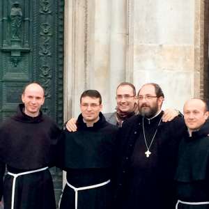 Țara chiar are nevoie de inimi la Hotar - Interviu cu părintele Constantin Valer Necula