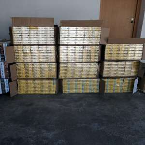 Aproximativ 40.000 de pachete cu țigări de contrabandă depistate la graniţa cu Ucraina