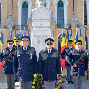 1 Decembrie - La mulți ani, România! La mulți ani, români!