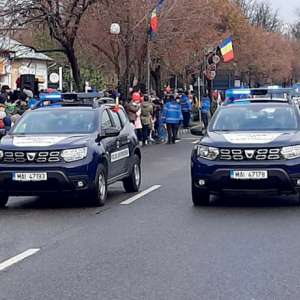1 Decembrie - La mulți ani, România! La mulți ani, români!
