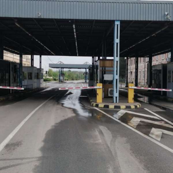 La volan, fără drept