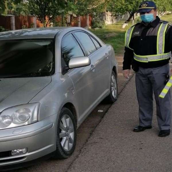 Permis de conducere ce prezenta suspiciuni de contrafacere descoperit de poliţiştii de frontieră ieşeni