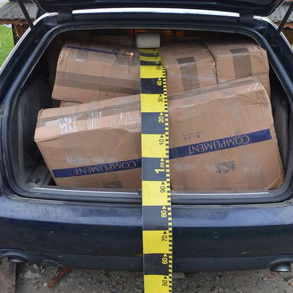 Un cetățean român reținut și 23.000 pachete cu țigări de contrabandă confiscate de poliţiştii de frontieră