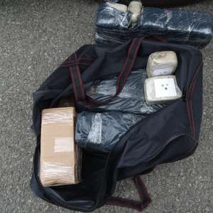 Aproximativ 52 kg heroină descoperite ascunse în cabina unui camion la Punctul de Trecere a Frontierei Calafat