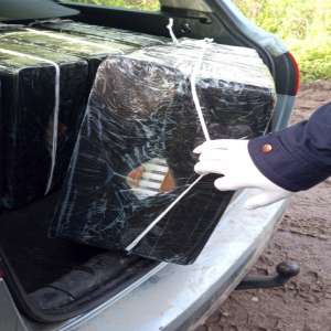 Peste 20.000 pachete cu țigări de contrabandă confiscate la frontiera de nord