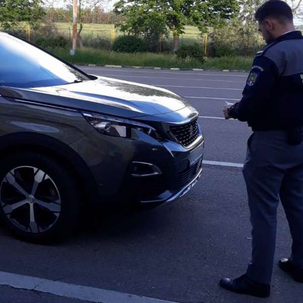 La plimbare cu un autoturism, fără drept de circulaţie