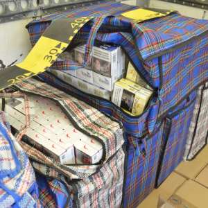 Persoane implicate în contrabandă, cercetate în stare de arest preventiv