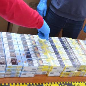 Persoane implicate în contrabandă, cercetate în stare de arest preventiv