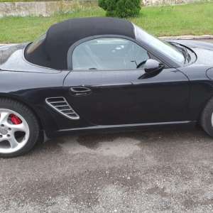 Autoturism căutat de autorităţile din Italia, descoperit la P.T.F. Borș