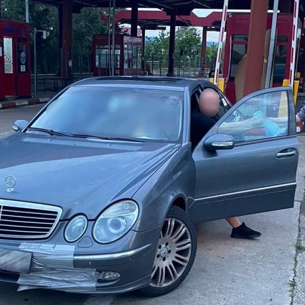 Documente false descoperite la controlul de frontieră