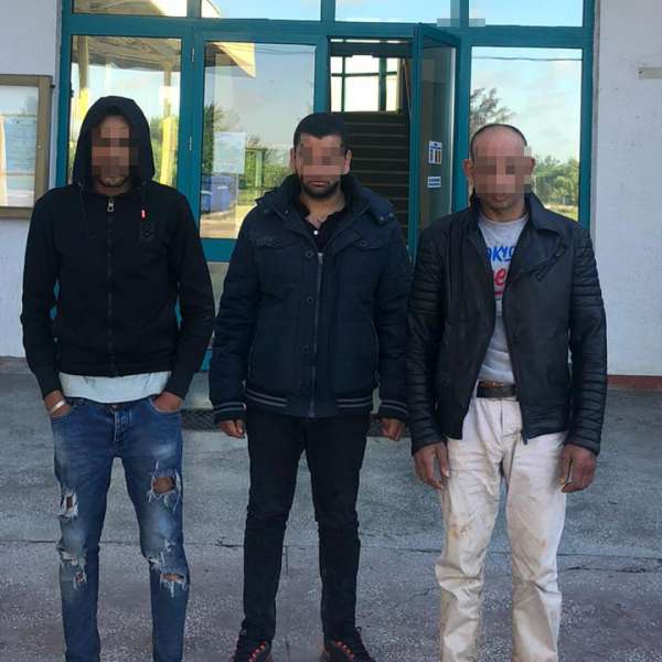 Şase cetăţeni din India şi Egipt depistaţi la S.P.F. Turnu
