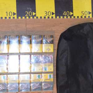 Grup infracţional specializat în contrabandă cu ţigări, destructurat de poliţiştii de frontieră ieşeni