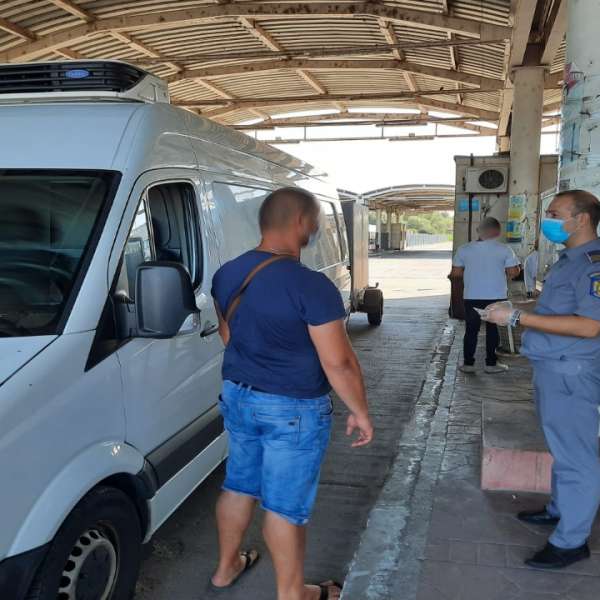 Permis de conducere fals descoperit la controlul de frontieră
