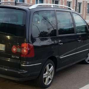 Autoturism semnalat furat de autorităţile din Slovacia, descoperit la controlul de frontieră