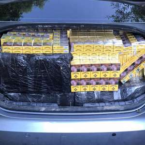 Peste 12.000 de pachete cu țigări de contrabandă, confiscate la frontiera de nord a României